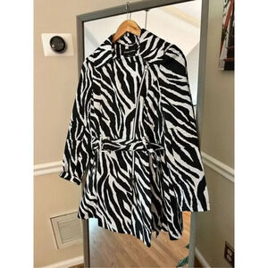 Black‎ Rivert Zebra Coat Size Extra Small